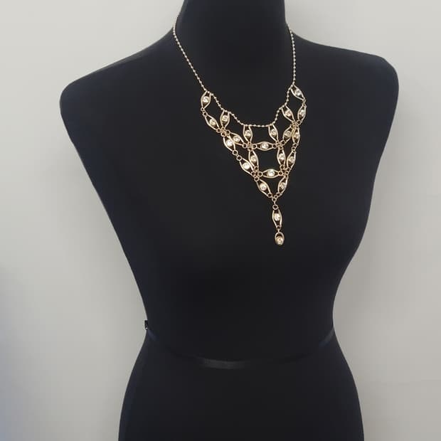 샹들리에 목걸이