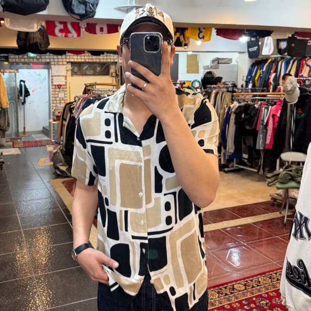 홀리스터 반팔셔츠 M