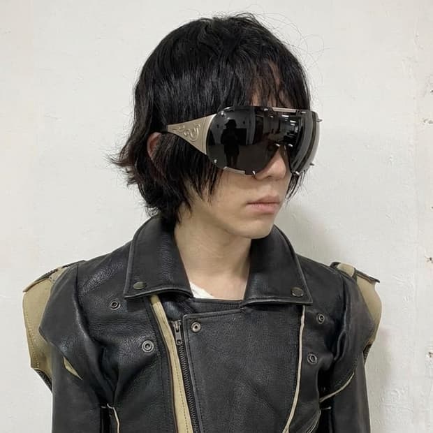 제이디드 런던 25ss 스파이크 쉴드 선글라스