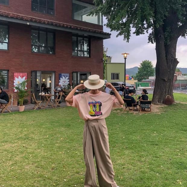 메종 마르지엘라 데미지 M 로고 반팔티셔츠(46)