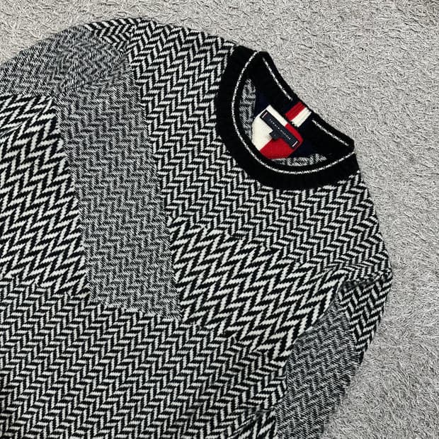 [100] 타미힐피거 니트