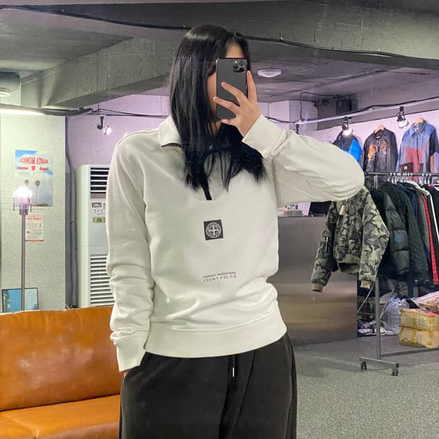 스톤아일랜드 빅로고 하프집업 스웻 B1935