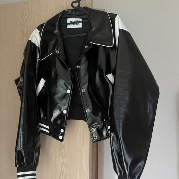 바시티 블루종 하이그로시 애나멜 자켓