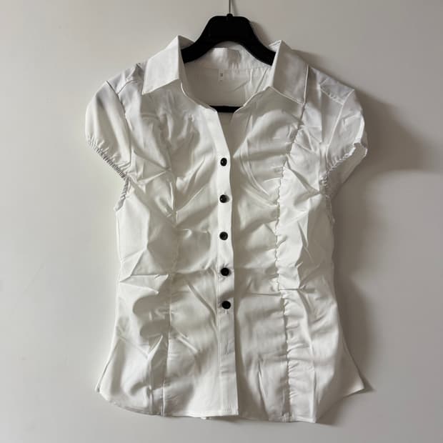 새상품 여자 셔링 캡소매 블라우스