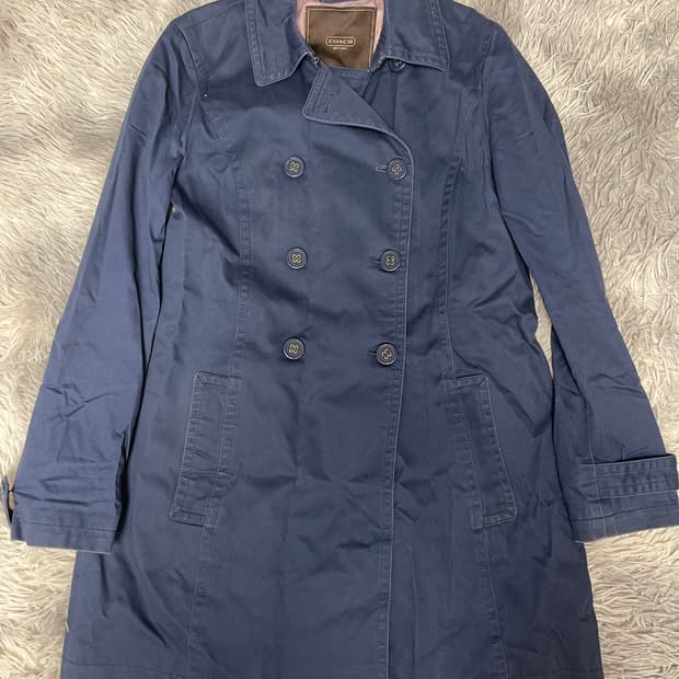 코치 네이비 트렌치코트 여성