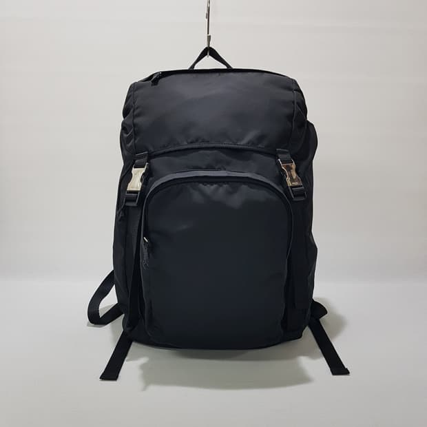 프라다 테수토 나일론 원 포켓 백팩 