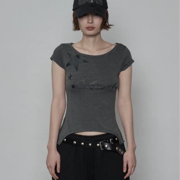 셋업이엑스이 STRIPE ANGEL TOP / CHARCOAL
