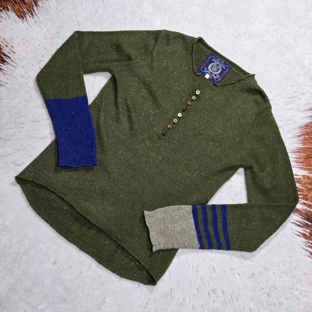 일본 빈티지 모리걸 넥버튼 카키 니트