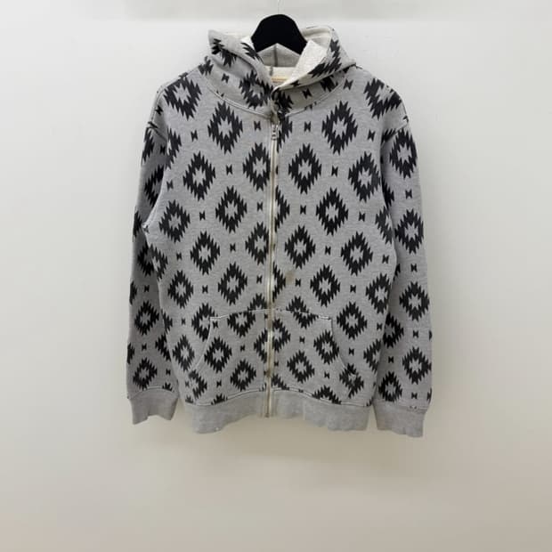 사스콰치패브릭스 Eo To To 패턴 후드 집업