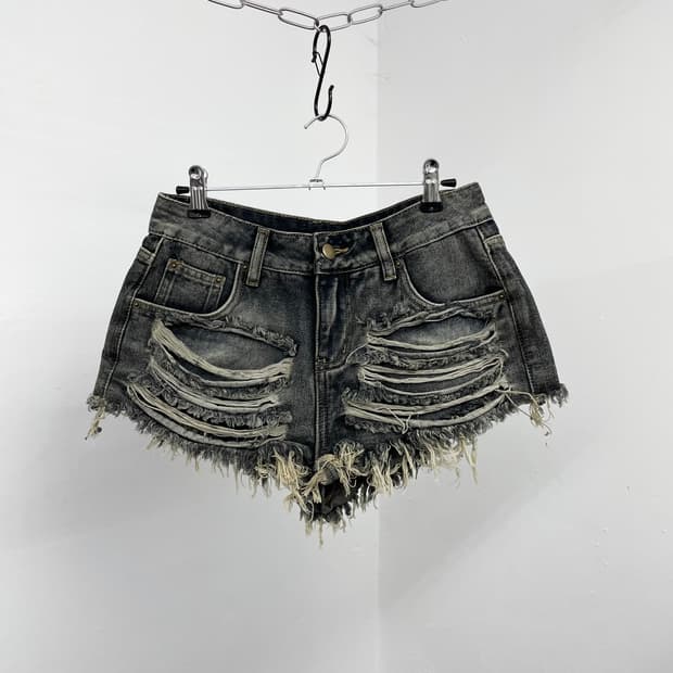 데미지 워싱 숏츠