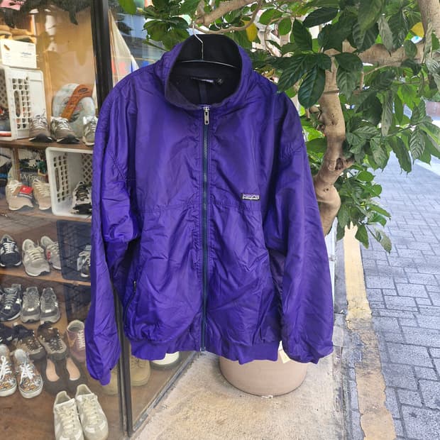 Z-142 파타고니아 쉘드 봄버 자켓