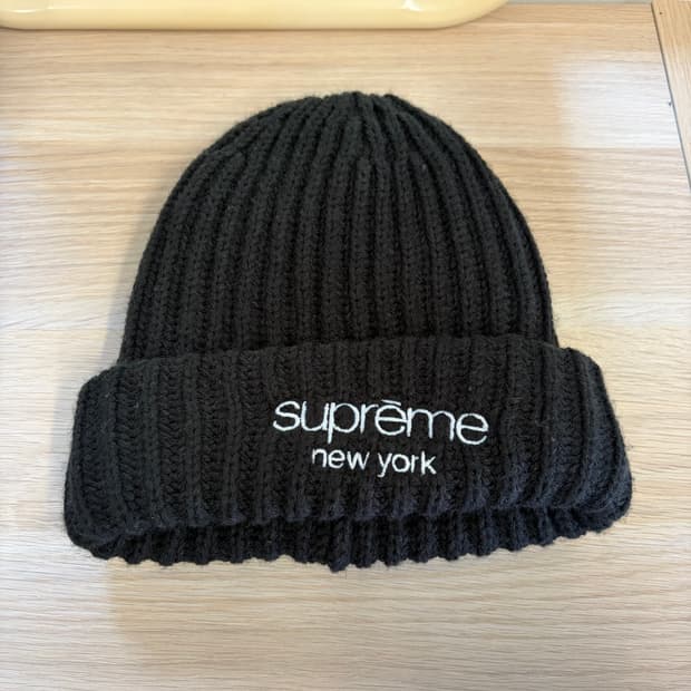 Supeme ny logo beanie