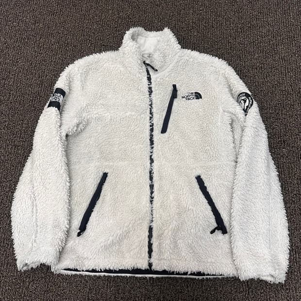 노스페이스 쉐르파 뽀글이 후리스 자켓 화이트 95(M)