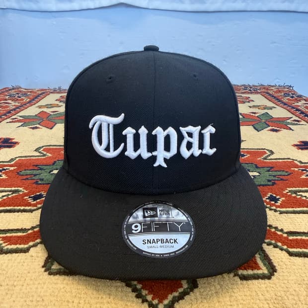 투팍 뉴에라 스냅백