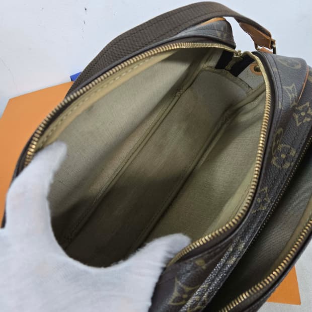 [보증서 정품] 루이비통 리포터 숄더백