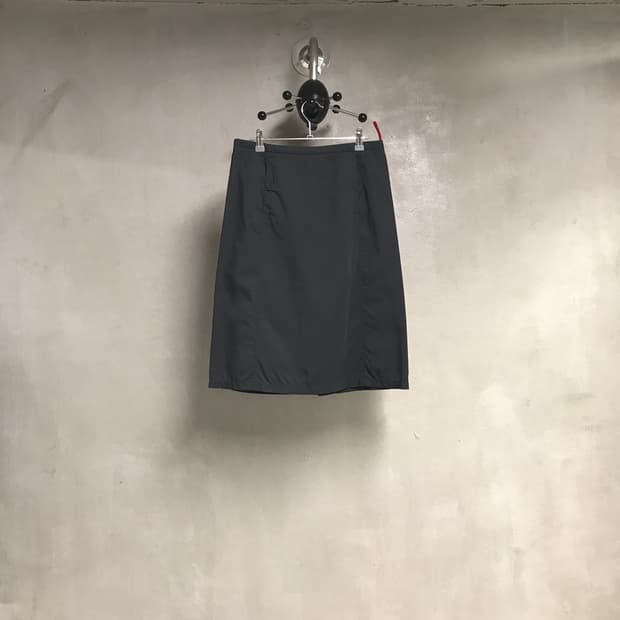 프라다 스커트 블랙 42