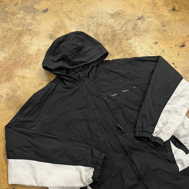 [정품/105] 엄브로 후드 바람막이 블랙화이트 b16