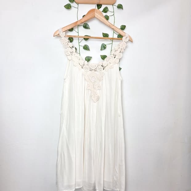 모리 레이스 민소매 원피스