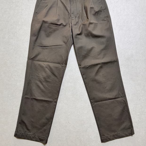 유니클로 스트레이트핏 치노팬츠 