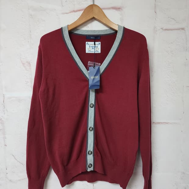 SPASSO 브이넥 가디건 새상품