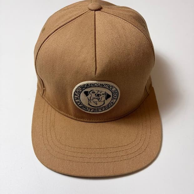 언더컨트롤 UNDERCONTROL 도그 자수 스냅백 Q1512