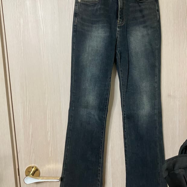 블랙업 부츠컷 팬츠