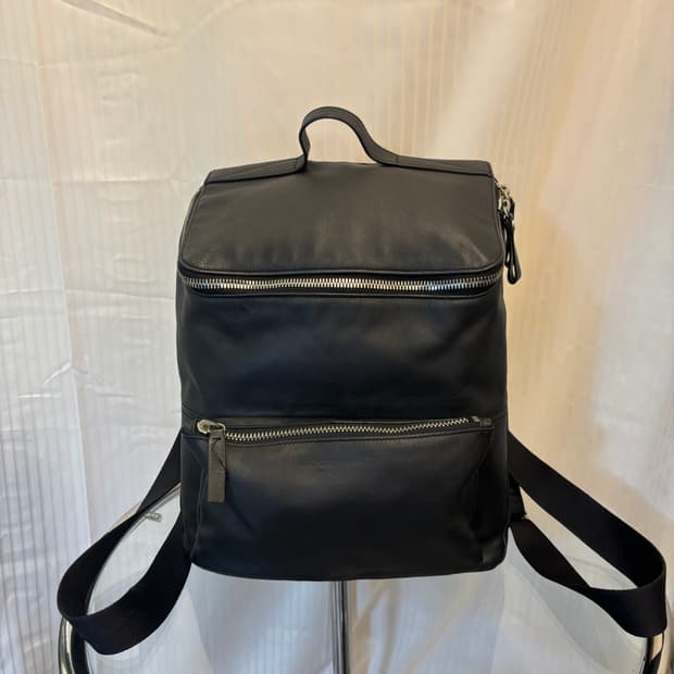 정품 만다리나덕 소가죽 백팩   