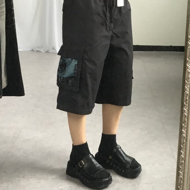 Half cago pants