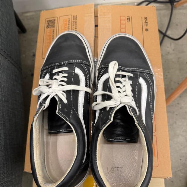 반스 올드스쿨 레더 볼트 og 265 (지디반스 레드탭)