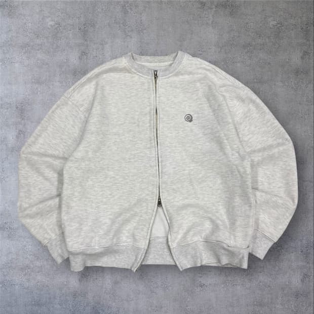 트래블 그레이 컬러 스몰 로고 2way 코튼 집업