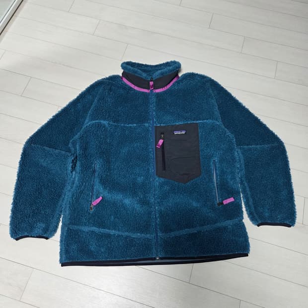 (새상품)파타고니아 레트로x 웨이비 블루 XL 사이즈 wavy blue