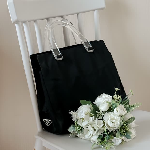 프라다 나일론 클리어 핸들 토트백