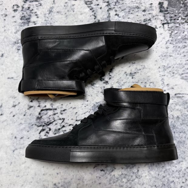 (새상품)크리스반아쉐 09FW 스트랩 스니커즈 블랙 40