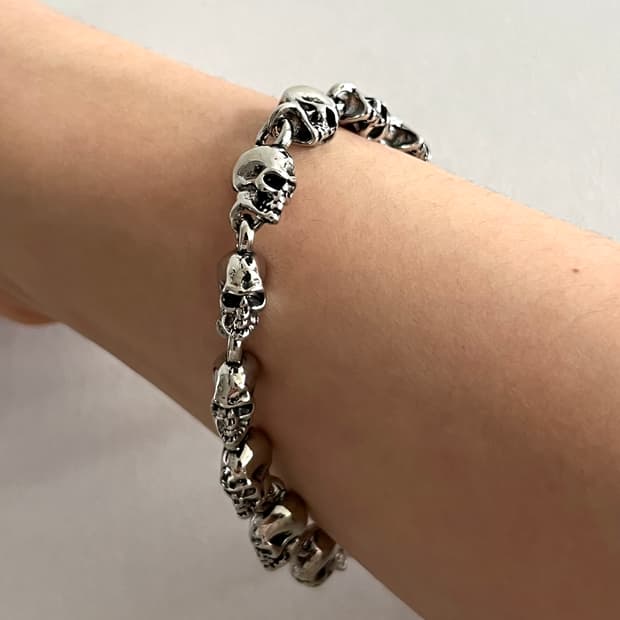 스컬 헤드 팔찌