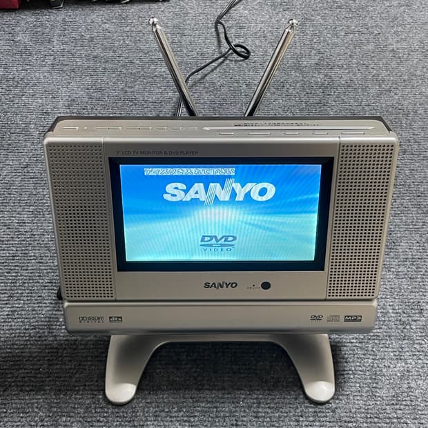 산요 DVD-LS701A 포터블 DVD 플레이어