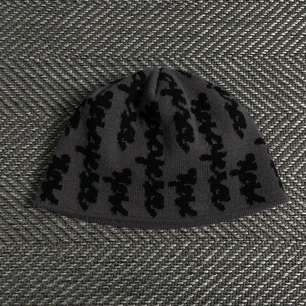 예스아이씨 스펠아웃 패턴 숏 비니o 3440