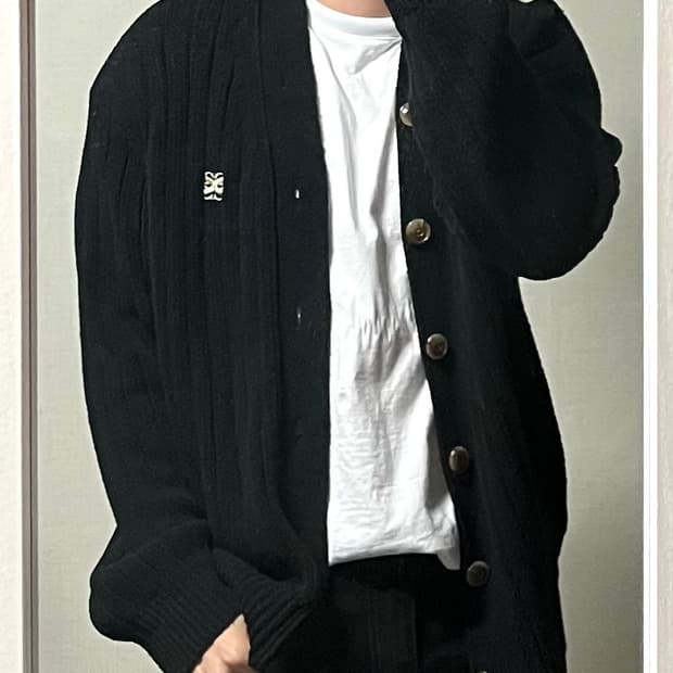 세터 부클 가디건 클래식 블랙