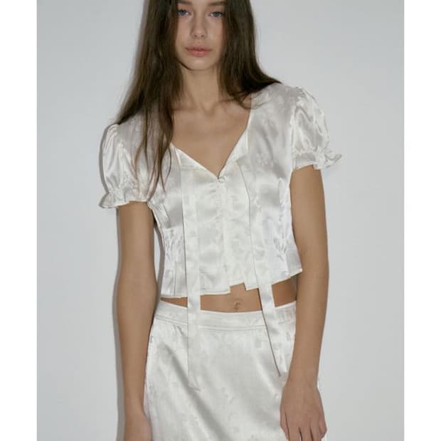 오버듀플레어 JACQUARD CROP BL자카드 크롭 블라우스