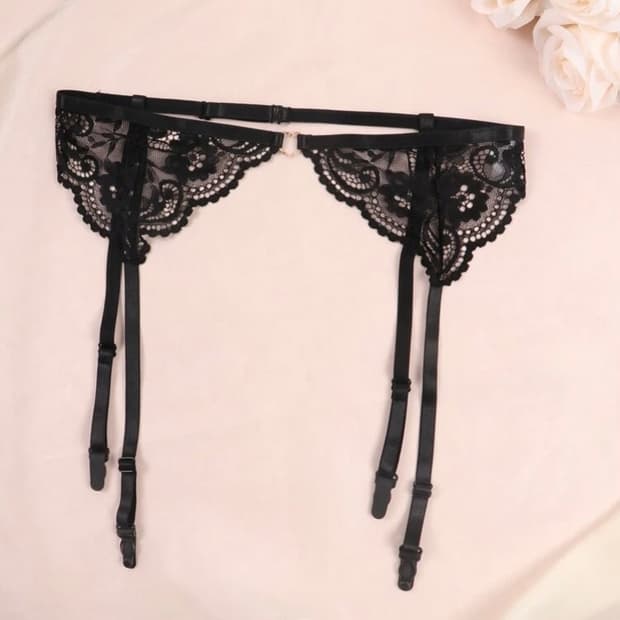 블랙 레이스 스타킹 가터벨트 갸루