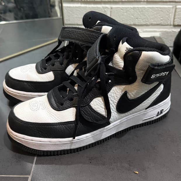 나이키 스투시 에어포스 미드 260