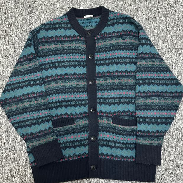 gu 페어아일 가디건 m사이즈