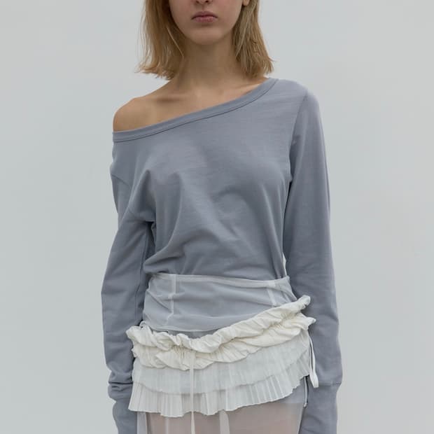 낫띵에브리띵 SNUG LONG SLEEVE TOP IN LIGHT BLU