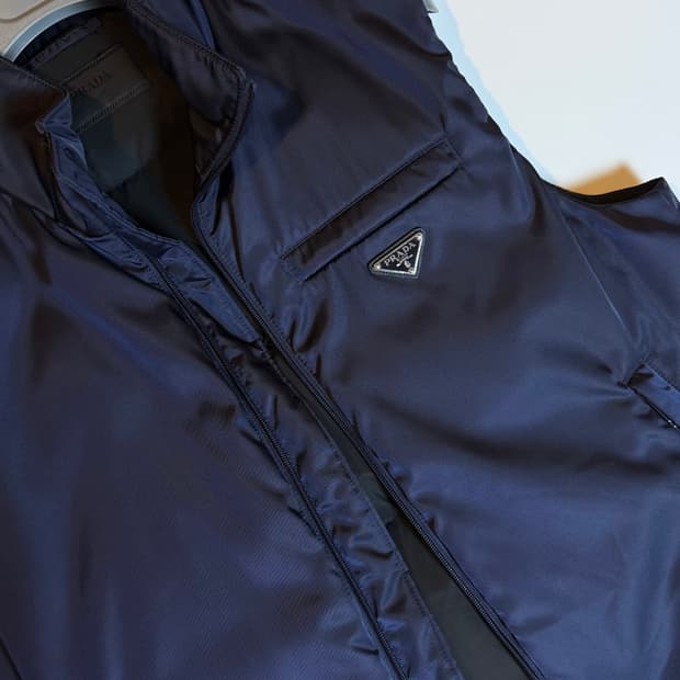 프라다 리나일론 패딩 베스트 (48)