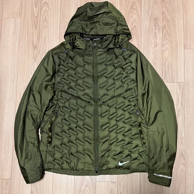 나이키 써마핏 ADV 러닝 패딩 L 올리브