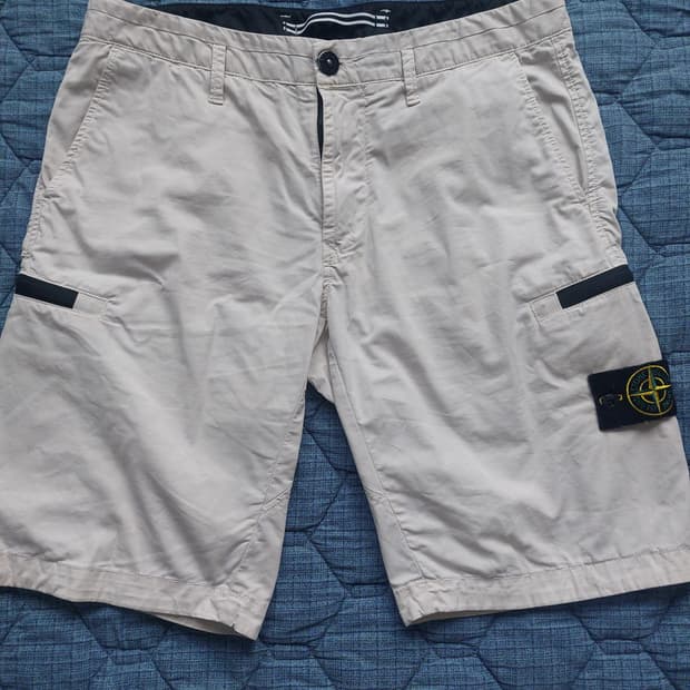 (택포)스톤아일랜드 반바지 32사이즈