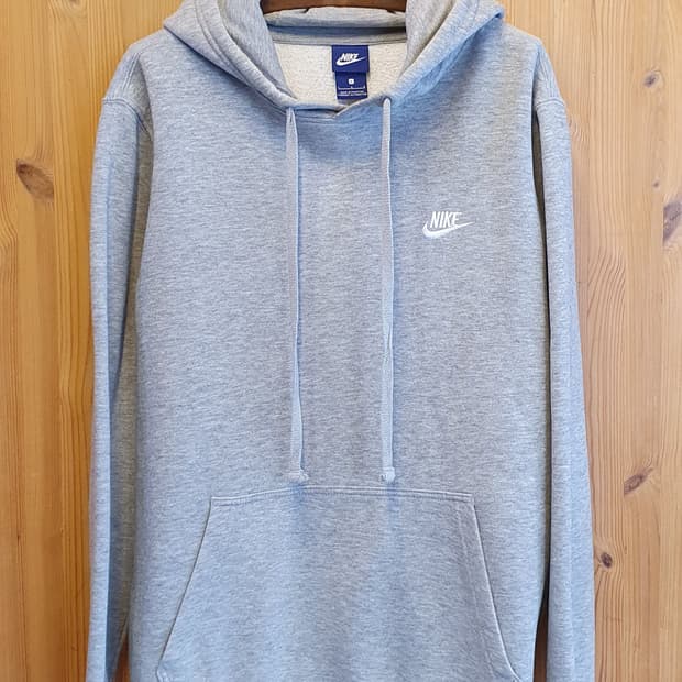 105.나이키 후드티 