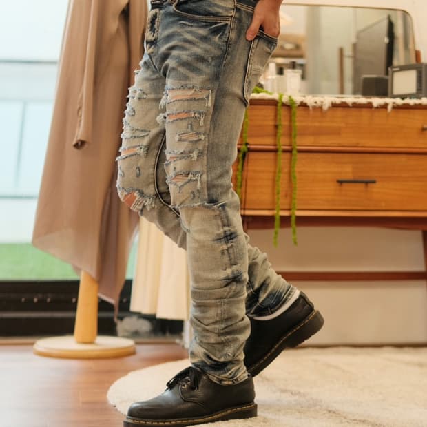 아미리 디스트레스드 빈티지 워싱 데님 팬츠 32