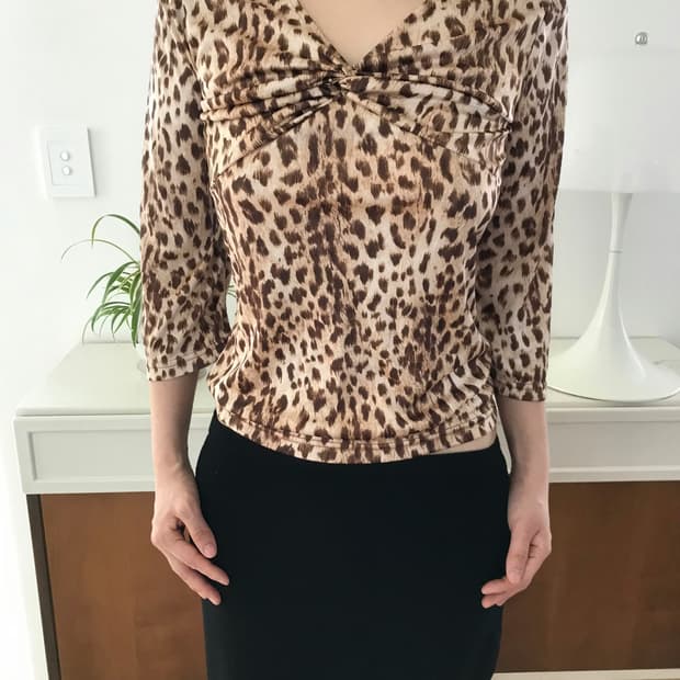 vintage leopard pattern top