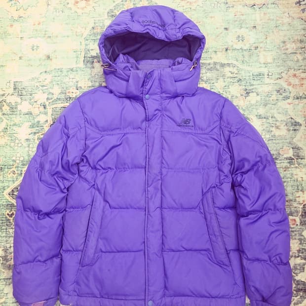 뉴발란스 보라색 구스다운패딩