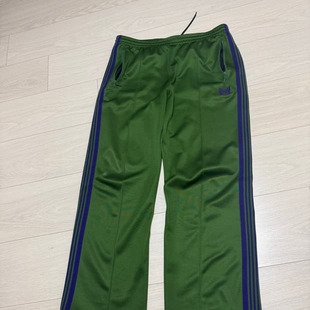 [L] 니들스 트랙팬츠 스트레이트 핏